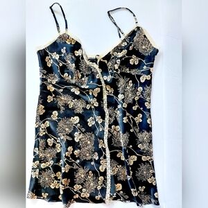 Split Front Teddy Floral Vine Nightgown Black & Gold Large Victoria's Secret‎